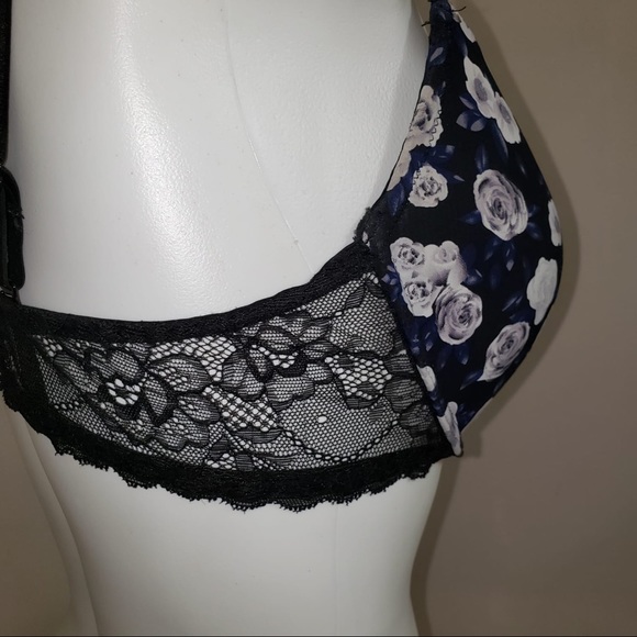 La Vie En Rose Intimates & Sleepwear La Vie En Rose Black Floral